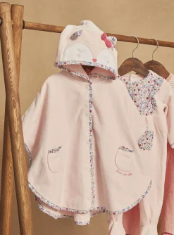Sergent Major Pyjama & Grenouillère-Cape de bain &agrave; capuche rose &agrave; motif fleuri.