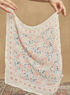 Sergent Major Bonnet, Echarpe & Gant-Foulard écru et rose à imprimé fleuri