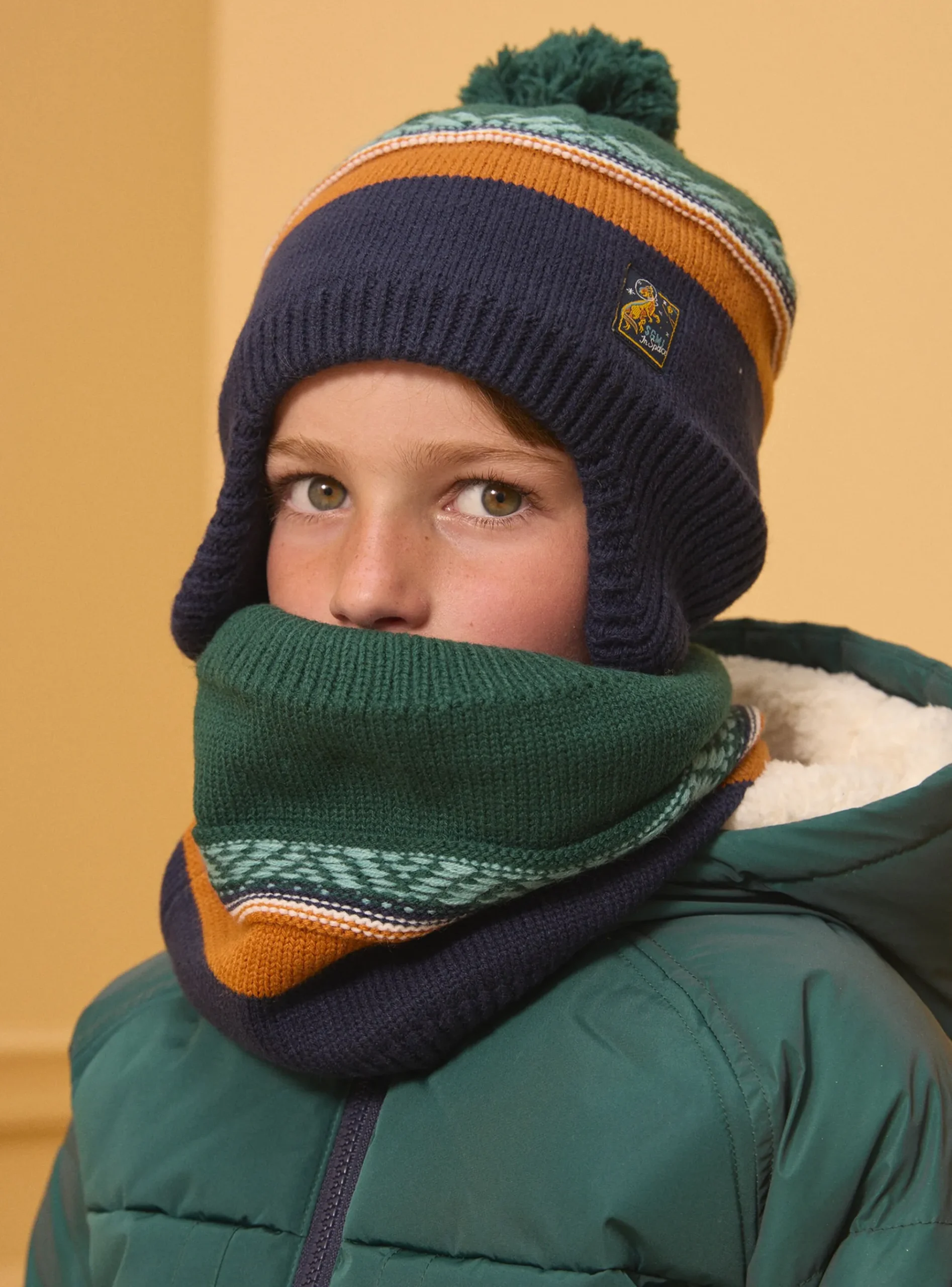 Sergent Major Bonnet, Echarpe, & Gant-Snood en maille
